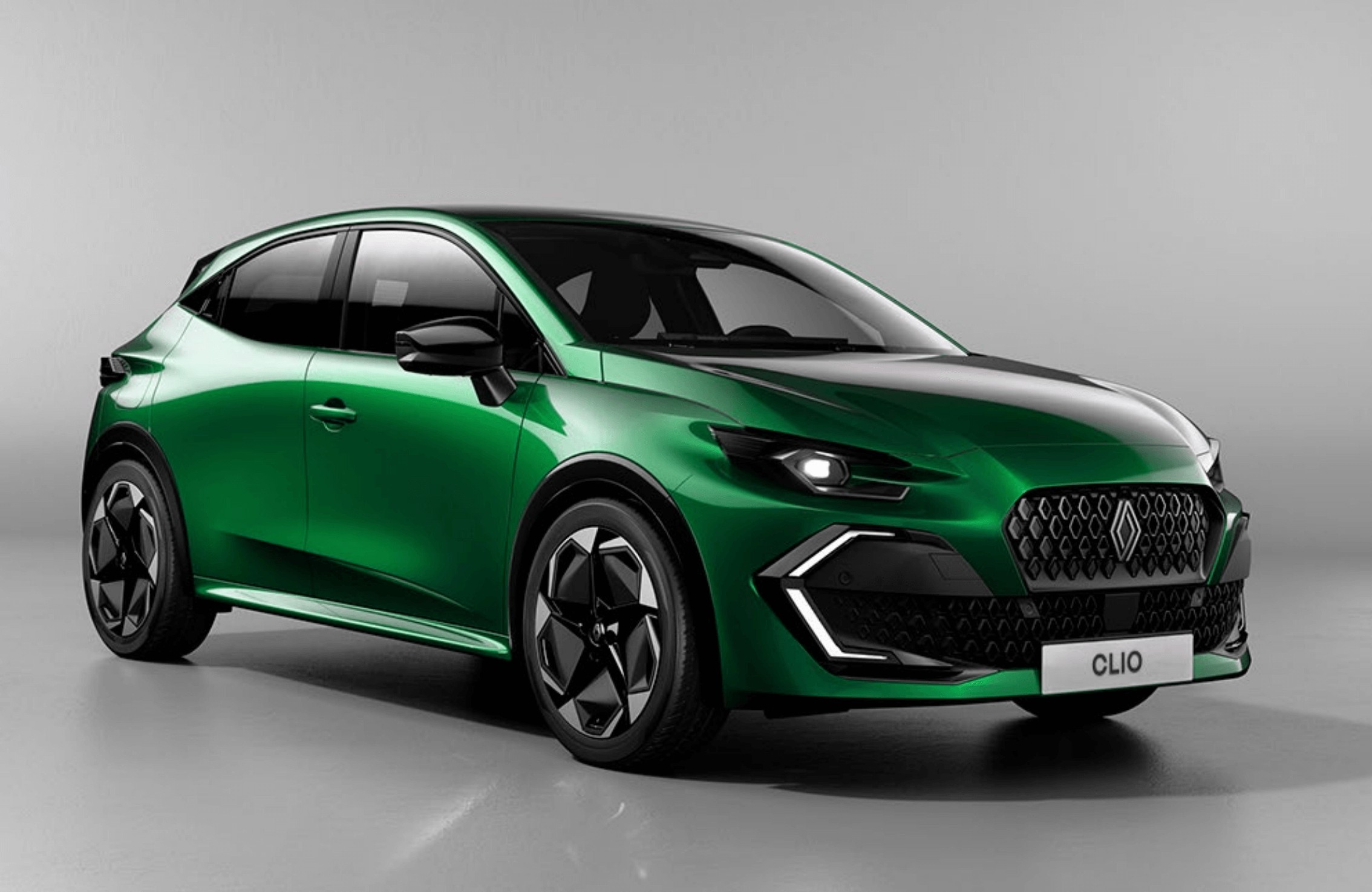 Yeni Renault Clio Zümrüt Yeşil