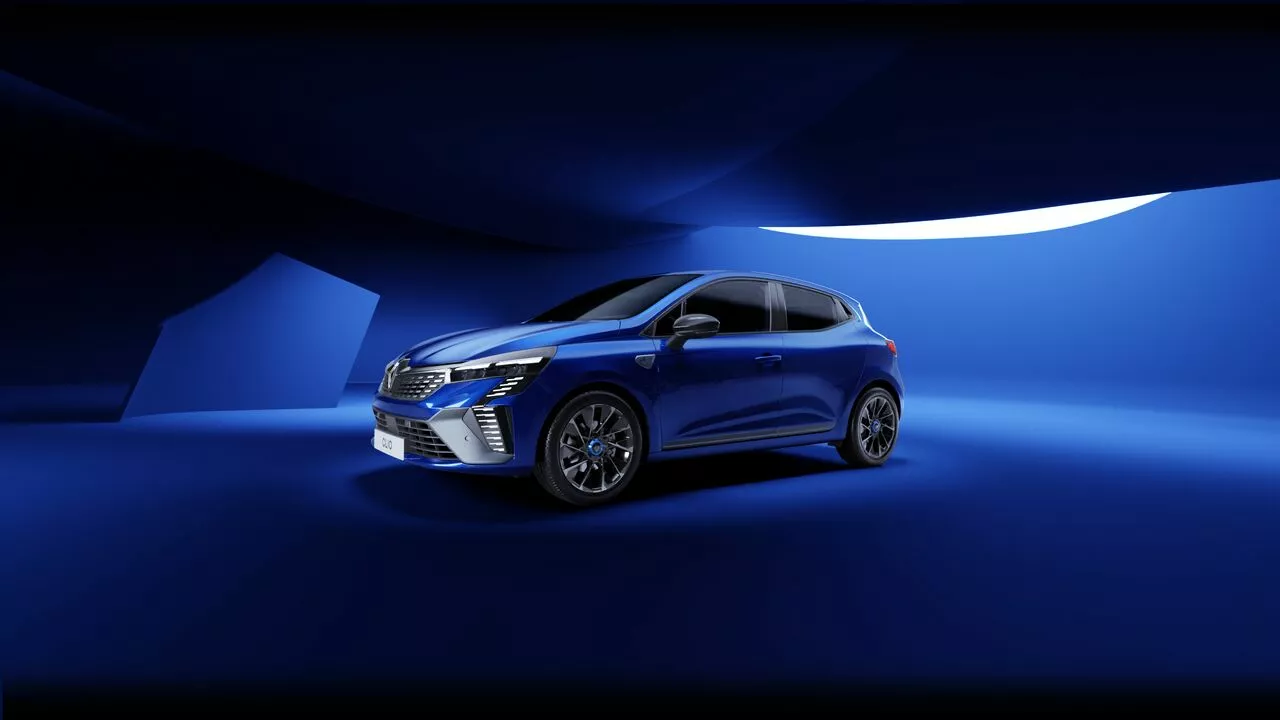 RENAULT CLIO ÖTV MUAFİYETİ SEÇENEĞİYLE
